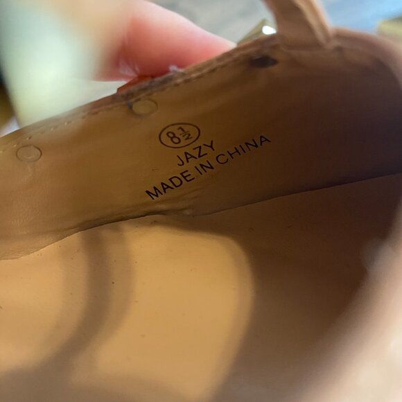 Catherine Melandrino Jazy Heals Size 8.5 Red Spike Strap Pointed Toe - Picture 6 of 10